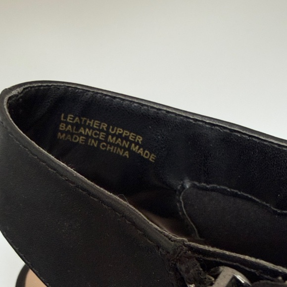 Elegant Black Leather Peep-Toe Heels - Picture 2 of 8